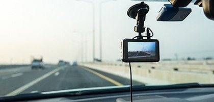 Les meilleures dashcams pour la route – test et comparatif 2026