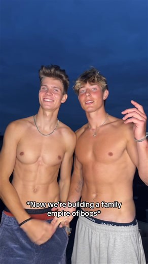 Construyendo un Imperio Familiar de Contenido Exclusivo