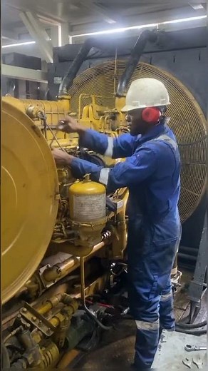 Cat Engine 3512 overhauling.