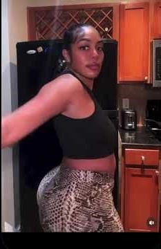 auleleisamoan Twerking Booty Slapping Compilation (TikTok)