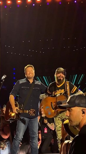 Pour me a drink ‪@blakeshelton‬ ‪@CountryMusic‬ #cma #cmafest