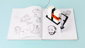 Line-us Is a Tiny Hackable Drawing Robot