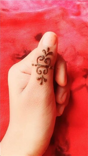 Easy mehndi design || 37/500 videos challenge || thumb mehndi #mehndi #mehndidesign #henna #shorts