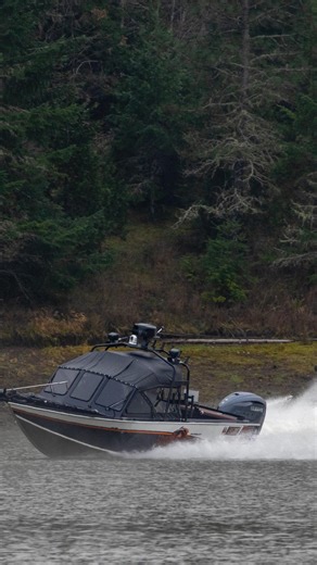 Midwest catfish anglers, this one’s built for you. 🐟 The first-ever Whisker Gitt’r is officially out in the wild, and it’s everything a serious catfish setup should be. Built on our Pursuit hull and customized for long nights, big rivers, and even bigger bites, this rig is designed to chase giants with confidence. Durable. Spacious. Purpose-built for whisker chasers. Ready to build yours? Let’s talk. 🎣 #NorthRiverBoats #Pursuit #CatfishLife #AluminumBoats | North River Boats Factory
