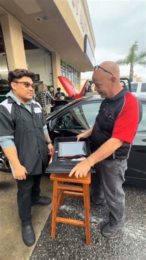 Congratulations to Vince for the purchase of this beautiful Snap-on Apollo scanner !!!@SnaponTool