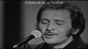 Domenico Modugno - Come stai - 1971 La canzone è molto nota, parla di un uomo che reincontra la sua donna dopo tanti anni, perché lei gli aveva fatto un grande dispetto «era partita per un viaggio dal quale non si ritorna più, ma io la aspetto ancora perché sono sicuro che tornerà, e quando arrivera io le dirò semplicemente, Come stai». | L'Italia che va