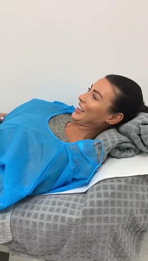 Alice Goodwin getting ready for Vajuvernation