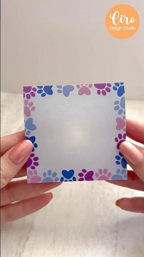 Paw Prints Post-it® Sticky Notes in Blue & Purple 🐾💙💜