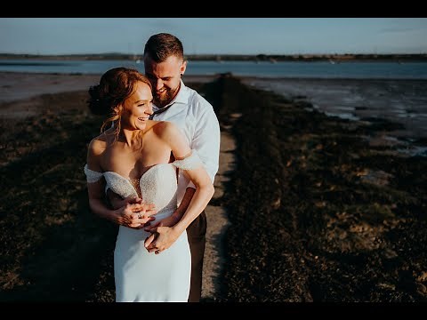 2026 & Beyond Virtual Tour of The Ferry House: a 16th century barn wedding venue in Kent