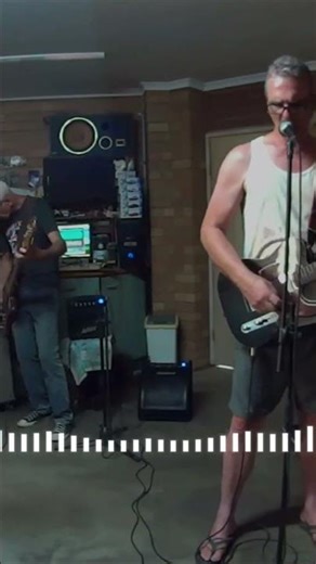 It's raining again on the inside #backingtrack #rocknroll #garagemusic