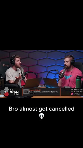 this has gotta be the funniest linus tech tips moment 😭 #tech #linustechtips #linusmemes #linustechtipsmemes #fyptech #suprmerobrb #supremerobrb #fyp #pcgaming #gaming