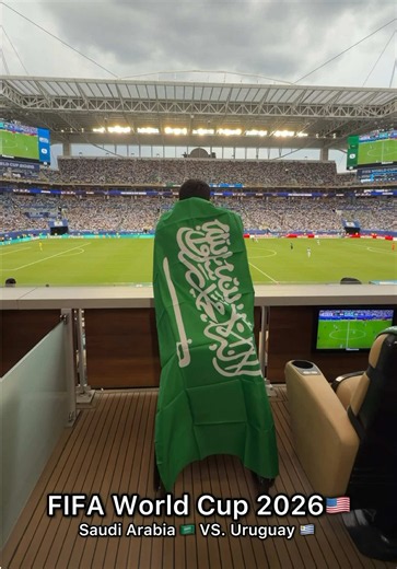 من ميامي من قلب كأس العالم وبين جمهور سعودي عظيم ملأ المكان فخرا وحماسا 🇸🇦💚 لحظة الهدف لم تكن مجرد هدف كانت صرخة وطن وفرحة شعب وإحساسا حملنا إلى قلب المملكة الحبيبة رغم بعد المسافة تعادل؟ نعم لكن الفخر كان انتصارا بحد ذاته كل الدعم للأخضر والقادم أجمل بإذن الله 🔥 #غانم_المفتاح #السعودية #كاس_العالم From Miami, from the heart of the World Cup, surrounded by an incredible Saudi crowd that filled the place with pride and passion 🇸🇦💚 That goal was not just a goal. It was the roar of a nation,