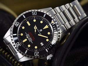 Ocean One Vintage Red