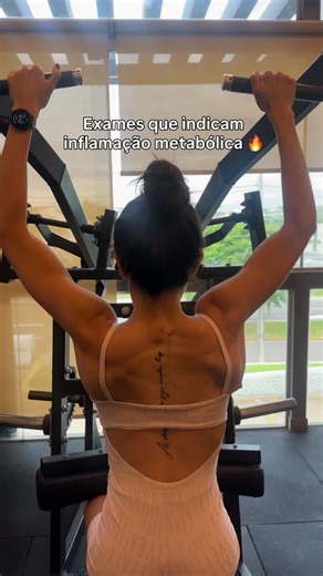 Dra. Nathália Campos | Médica on Instagram: "Seu metabolismo pode estar inflamado mesmo com exames “normais” Muita gente faz exame de sangue, vê tudo dentro da referência e acredita que está saudável. O problema é que a inflamação crônica de baixo grau é silenciosa e aparece nos detalhes. O que esses exames mostram na prática clínica • PCR ultrassensível elevada indica inflamação metabólica • Insulina de jejum e HOMA-IR altos indicam resistência à insulina • Ferritina aumentada costuma refletir 