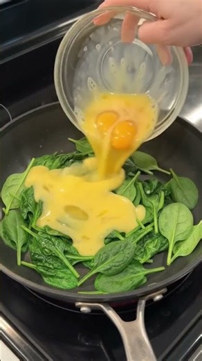 Spinach & Egg Scramble food cooking video with recipe #cooking