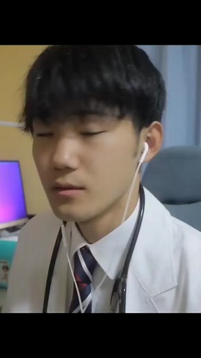 Fast Cranial Nerve Exam ASMR Doctor Video