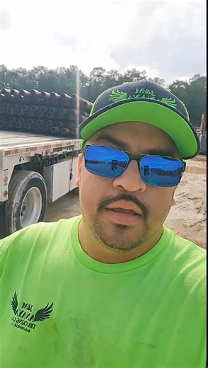 Flatbed tips for new truck drivers. What do you think? 🤔 🎥 zeekvlogs #flatbed #flatbeddriver #cdl #cdldriver #truckingtips #truckdriver #trucking #truckingvideo #truckingtricks #rookietrucker #truckinglife | Truck Warrior