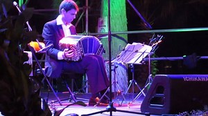 CHE BANDONEÓN - This is a fragment from a videoclip I recently found in youtube, recorded and uploaded a couple of years ago by somebody attending this concert. I hope you enjoy it! | Claudio Constantini