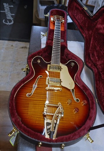 Gretsch Broadkaster LX: A Semi-Hollowbody Masterpiece