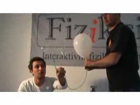 Helium and soap bubbles - Science experiment