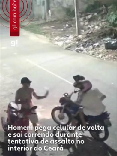 Ceará - Um homem tomou o próprio celular de volta das mãos de assaltantes e saiu correndo durante uma tentativa de roubo na cidade do Crato, na região do Cariri cearense, na noite deste domingo (19). A vítima pegou o aparelho e fugiu no momento em que os assaltantes pediram que ele colocasse a senha para acessar o celular. Em nota, a Polícia Civil disse que apura o caso e que imagens auxiliam nas investigações: