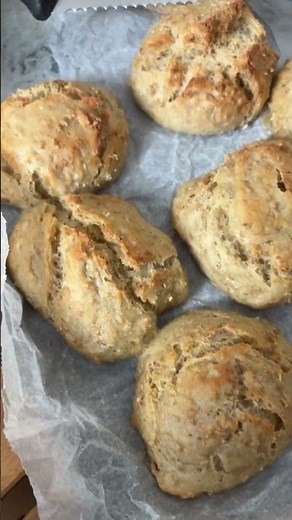 Easy no-knead oatmeal rolls!! Delicious 😋
