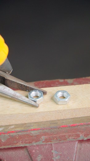 Unbelievable Nut Hacks That Will Blow Your Mind - Make Shelf Pin...