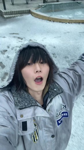 雪降ってきた！