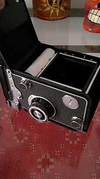 Yashica mat 124 film unloading exposed film 2/2