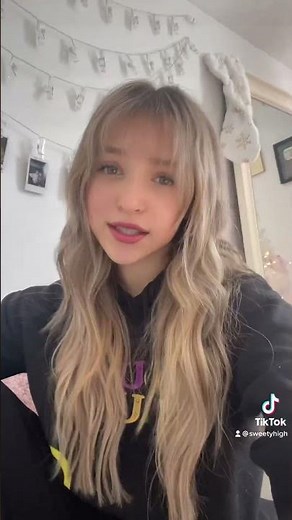 would you rather go on a trip to Bora Bora or Hawaii? 🤍