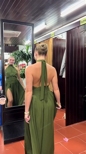 ❤️BARI TAILOR HOI AN❤️ 📌01 & 30 Le Loi, Hoi An, Viet Nam. #baritailor #tailormadedress😍 #hoiantailor #customtailor #viraltiktok