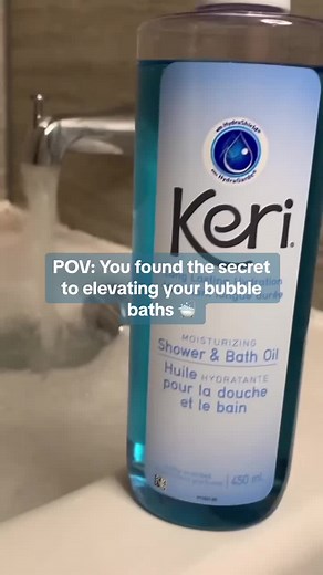Treat yourself to the ultimate self-care necessity - our Keri Moisturizing Shower and Bath Oil. 🛁 Your skin deserves luxury, and this emollient rich moisturizer has indulgence in every drop. 💧 Now available at @ShoppersDrugMart! 🛍️ 📸: @nailsbycarleigh #KeriLotion #KeriCanada #BeautyEssentials #SelfCareRoutine #skincare
