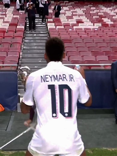 Neymar's Skills Showcase Against Atalanta in 2020