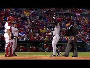 2004 NLCS Gm2: Beltran homers in third straight game