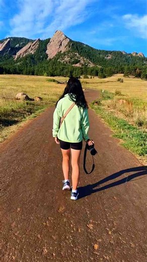 Amazing hike in the Flatirons near Boulder Colorado a scenic trail you’ll never forget