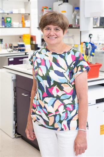 Julie Ahringer – Gurdon Institute