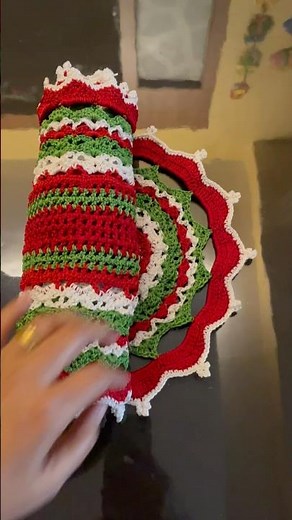 Christmas Crochet Table Runner pattern 🎄🎄#youtubeshorts #shorts #christmas #crochet