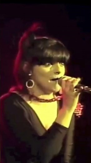 NINA HAGEN "HEISS" live 1978 #ninahagen #newwave #rock #punk #neuedeutschewelle #rock #concert