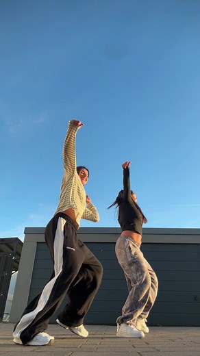 Peaches Dance Challenge | Justin Bieber