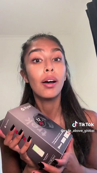 Perfect outdoor companion. 🥾👟#Outdoor #Ryze #SmartWatch