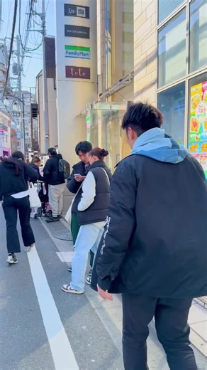 沖縄から来たカップルにインタビュー