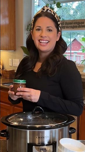🍎 Slow Cooker Apple Butter Made Easy! 🍯 #applebutter #slowcookerapplebutter
