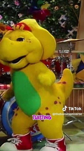 Hop, hop, hop… with our favourite dinosaurs! 🦖🪩 — BARNEY HOME VIDEO Come On Over To Barney's House / Read with Me, Dance with Me — #Barney #BarneyTheDinosaur #Icon #BestFriendForever #ILU #DinoDance #Dance #Dinosaur #Friends #BabyBop #BJ #ThrowBack #Classic #Iconic #ChildrensMusic #GOAT #Song #Clip #BarneyAndFriends #ILoveYouYouLoveMe #ChildhoodMemories #Nostalgia #Parents #Kids #Love #FanPage