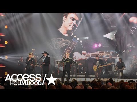 Troy Gentry's Widow Gets Emotional During 2017 CMA Tribute Performance