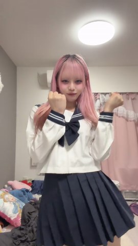 制服とニーハイの魅力