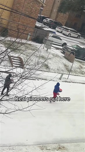 @Domino’s thanks for being open #spongebob #krustykrab #pizza