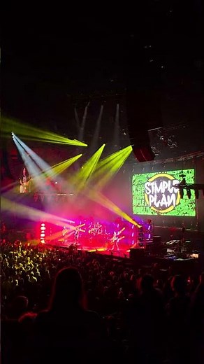 Simple Plan - Jump - Live - 05.11.2025 - Lanxess Arena Köln - Short 2