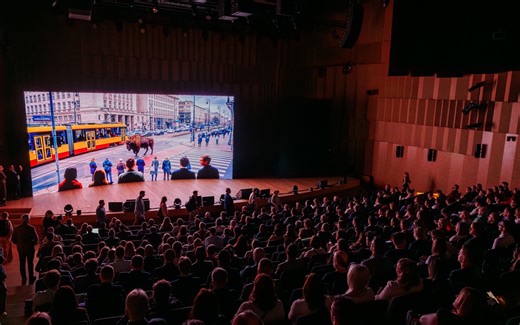 Jak AI kształtuje gospodarkę i społeczeństwo? Oto, co pokazał MIT Universal AI Summit