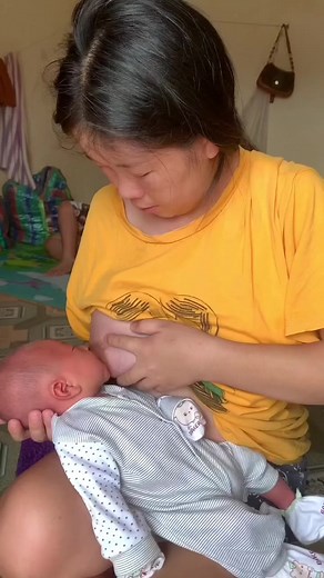 Cute baby mother feed🥰 . . . . #breastfeeding #breastfeedingmom #breastfeedingmama #breastfeedingjourney #breastfeedingisbeautiful #breastfeedingbaby #fbreels24 #fypシ゚viralシ #reelsfbシ #fbreels #fbreelsvideo #reelsfypシ #reelsvideo #trendingreels #reelsfb #facebookreels #trend #trendingvideo #trendingreelsvideo #viralvideo #reelsfb #viralpost #viralreels #viralreel #fyp #fyp#viral #fyp #foryou #foryoupage #videos #videoviral | Best Moms