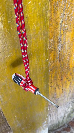 Incredibly genius! A trick with rope and screw driver!